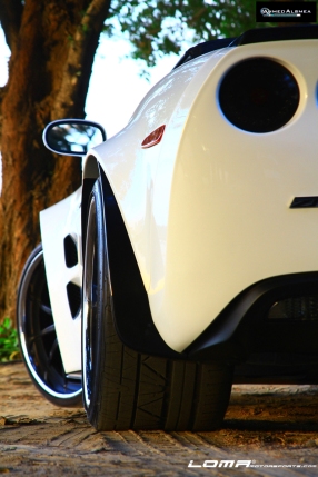 LOMA® GT2 wide body on a Corvette ZR1 Convertible